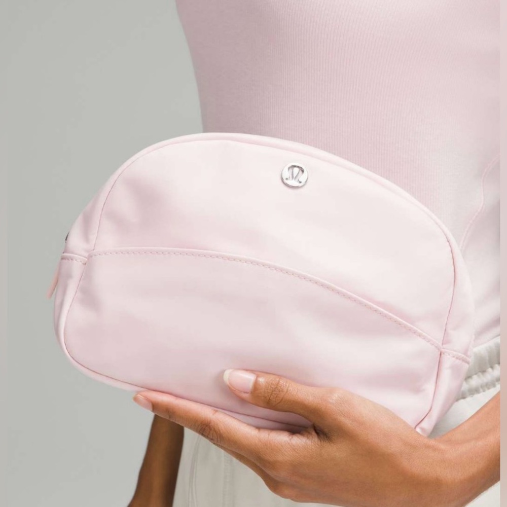 NWT Lululemon City Essentials Pouch Flush Pink 4L NEW